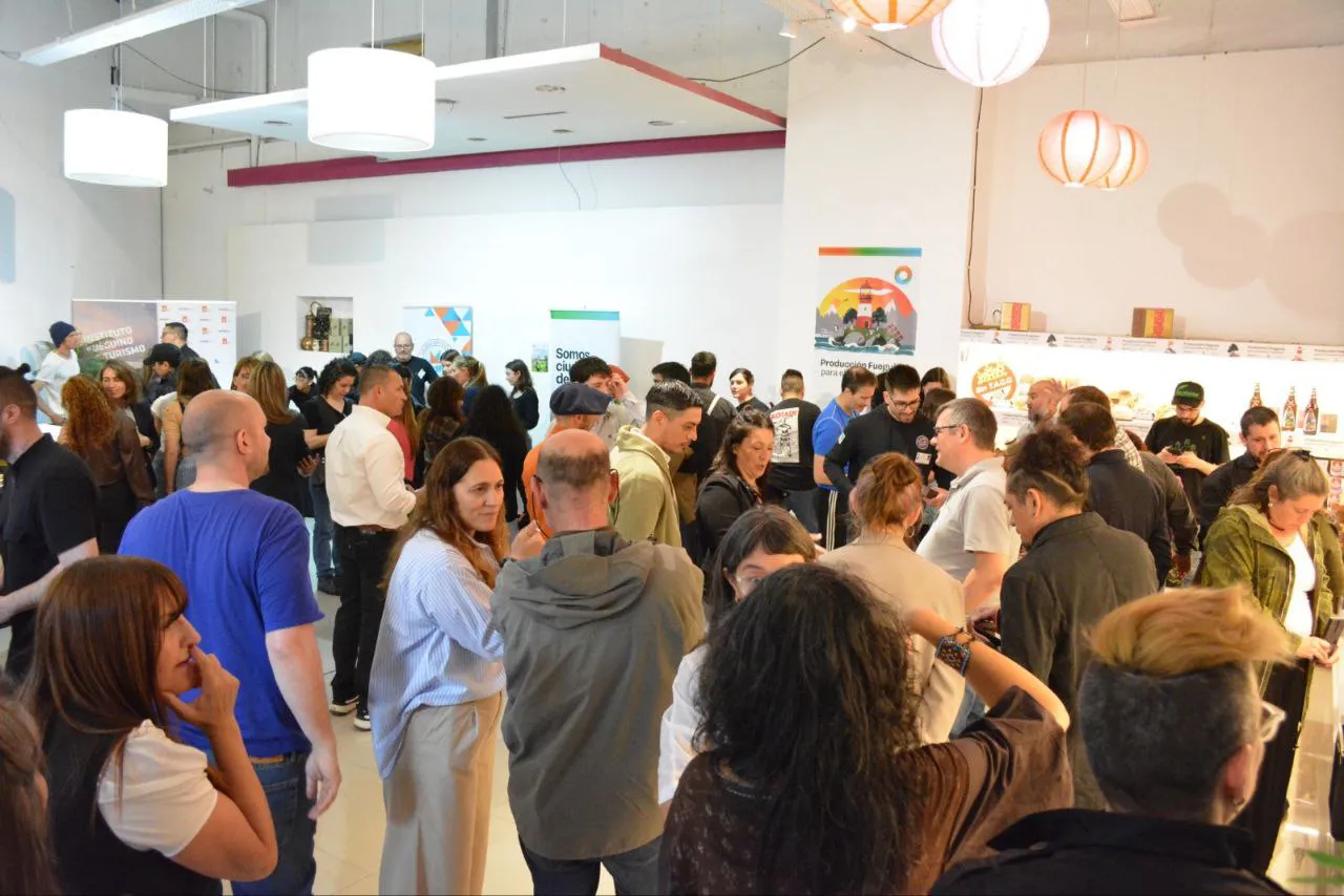 photo_5037459986799332177_y