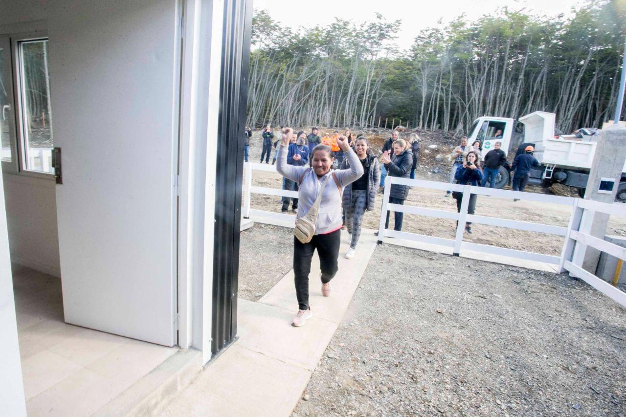 photo_5069131951809604647_y