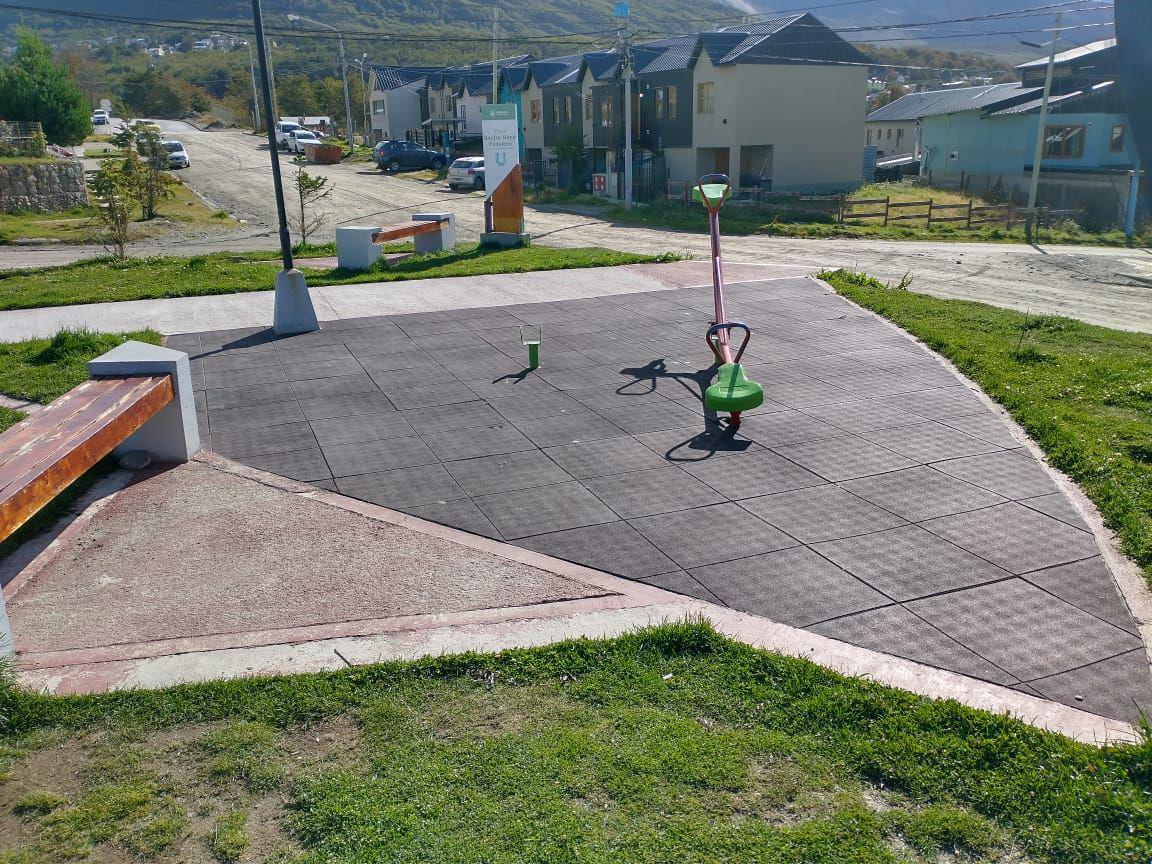 69d95082-9b2b-45ca-953e-b400ef1dbf0f