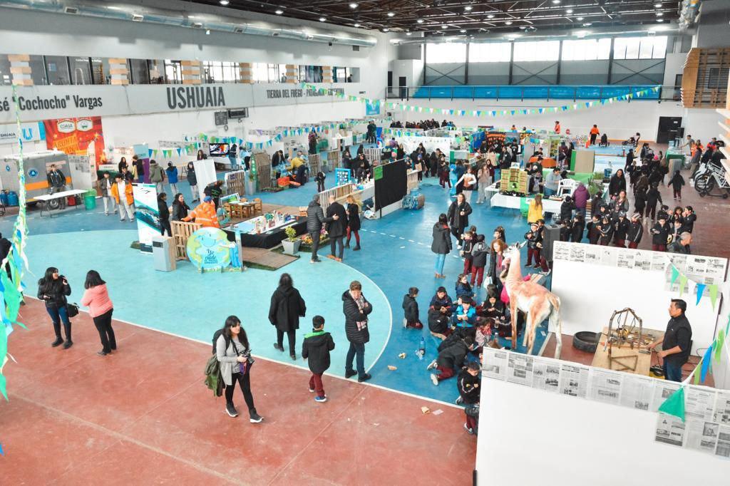 photo_5033000698345794633_y