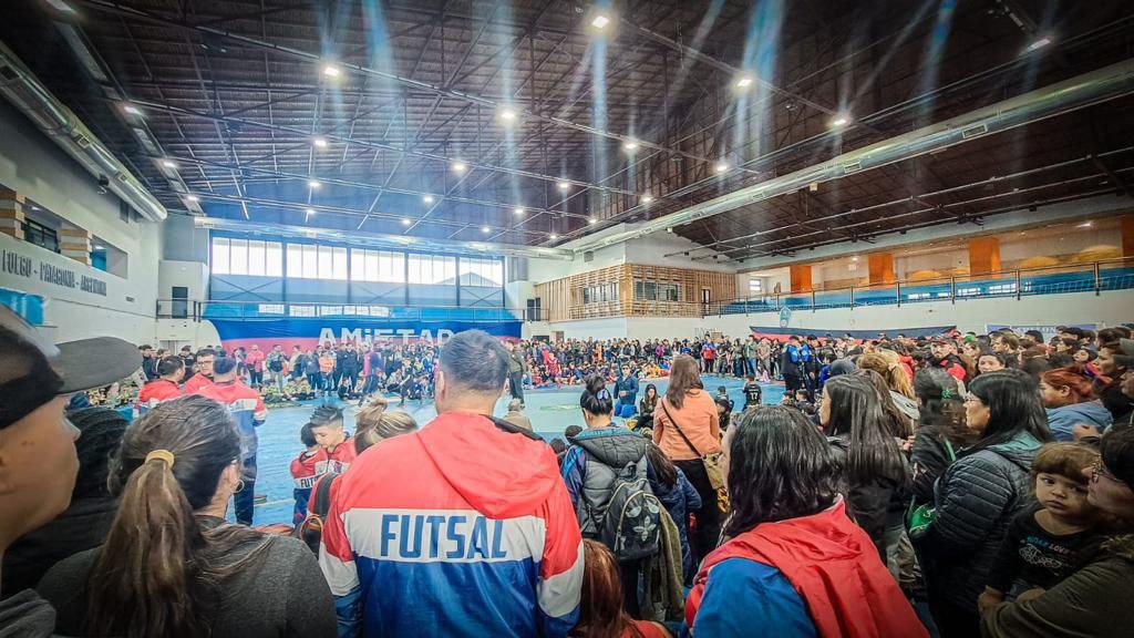 photo_5168221769360845781_y