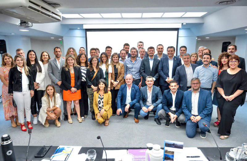 b761cbbc-77cf-4e87-9d84-762fbdc476fb