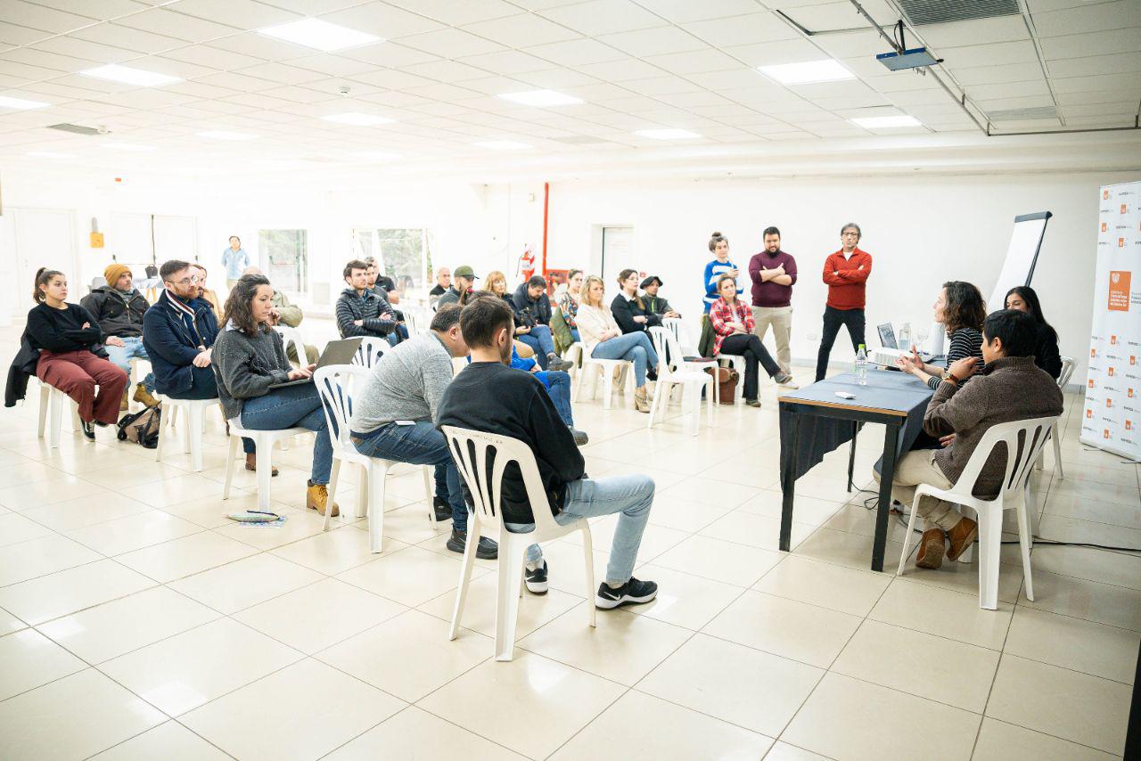 photo_5174708402633419744_y