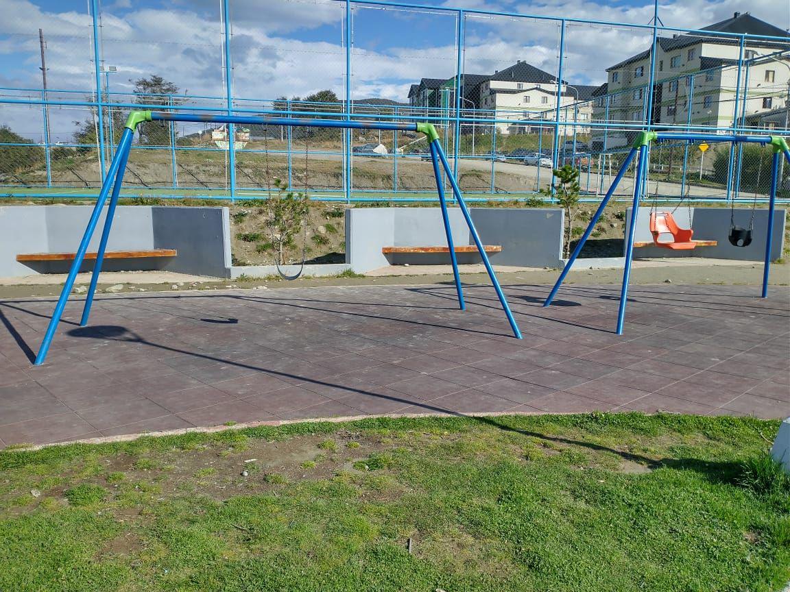 1f24f27d-9b70-4ab5-afd4-c9e8bdb13922