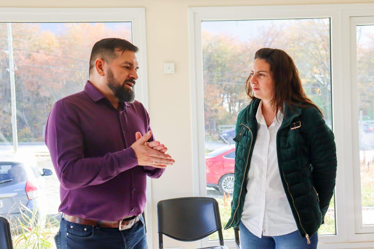 photo_5035441090173447037_y