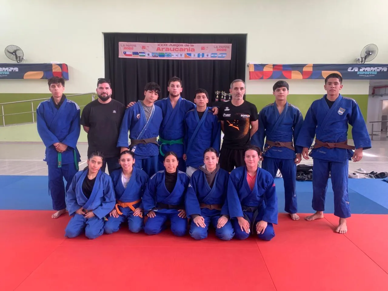 photo_5021577807624080131_y