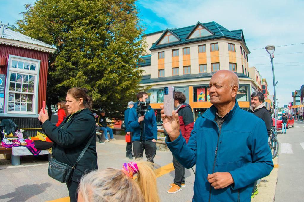 photo_5073357439419657225_y