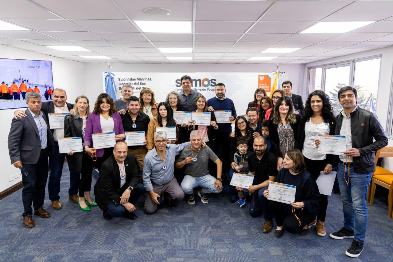 photo_5152145814146101002_y