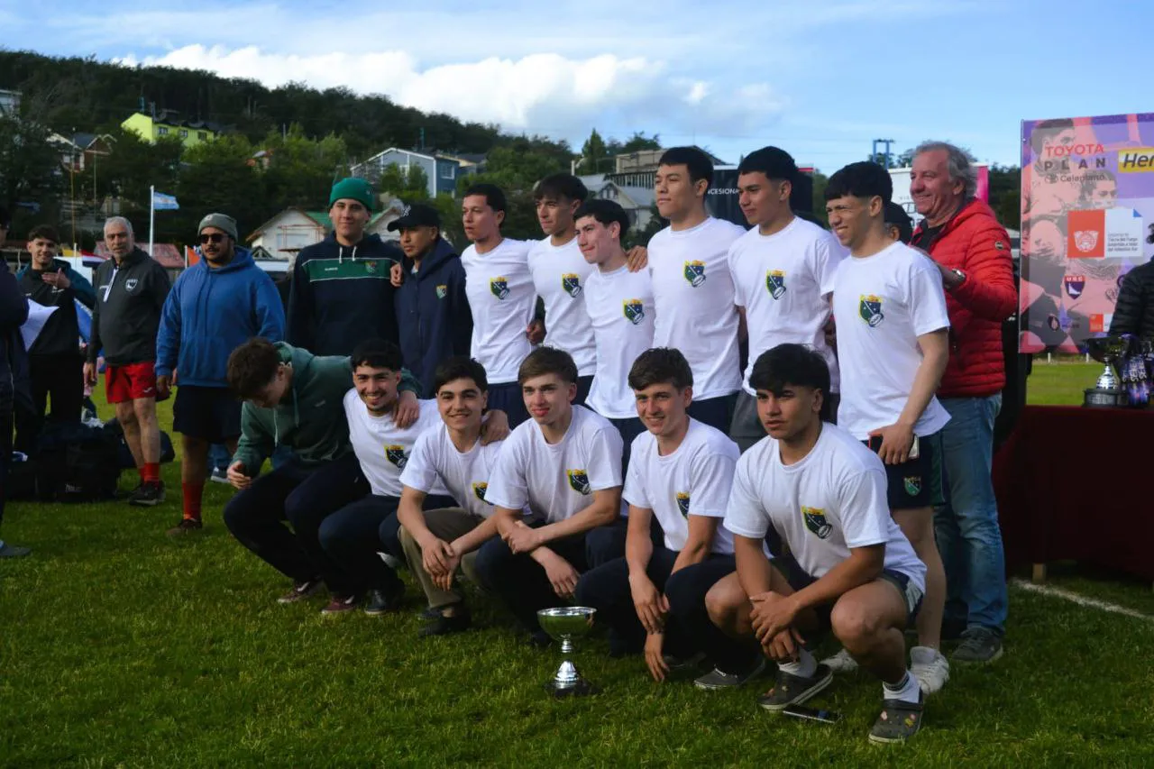 photo_5114210141842026086_y