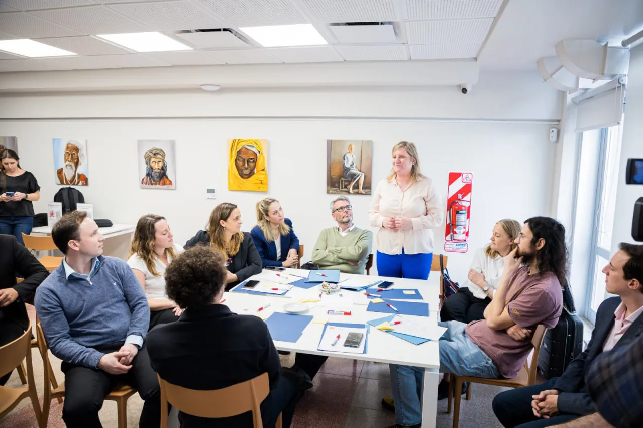 photo_5143494452931833158_y