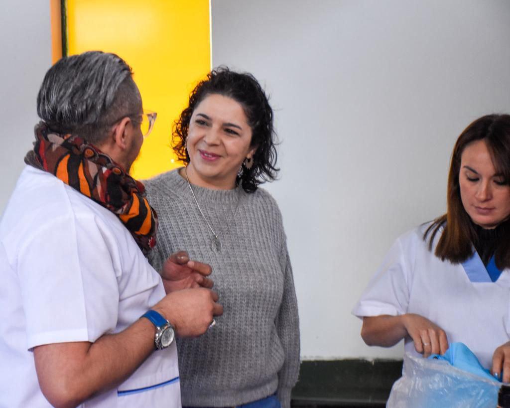 photo_4978871281348881423_y