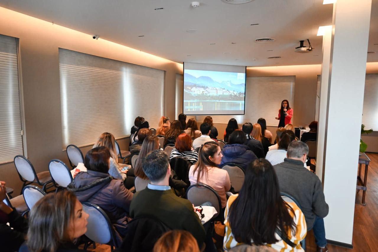 photo_5057692486805335115_y (1)