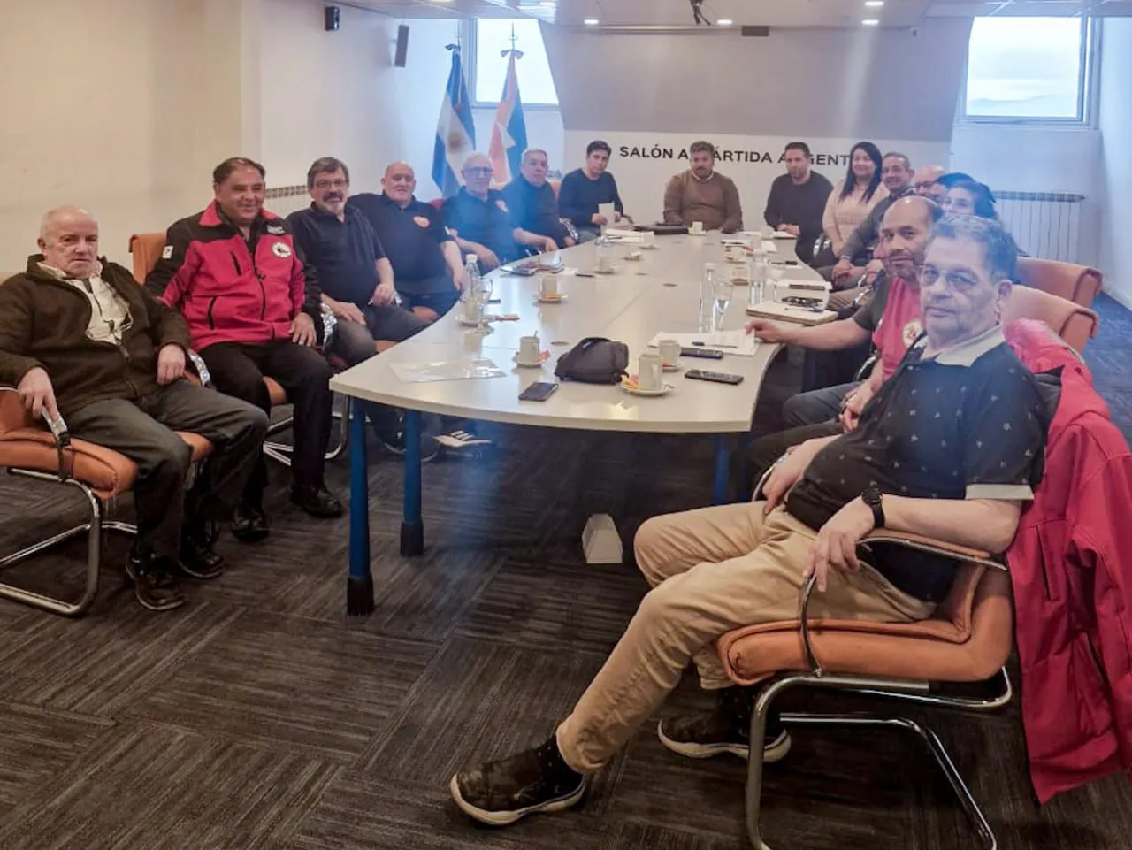 photo_4949980024191168183_y