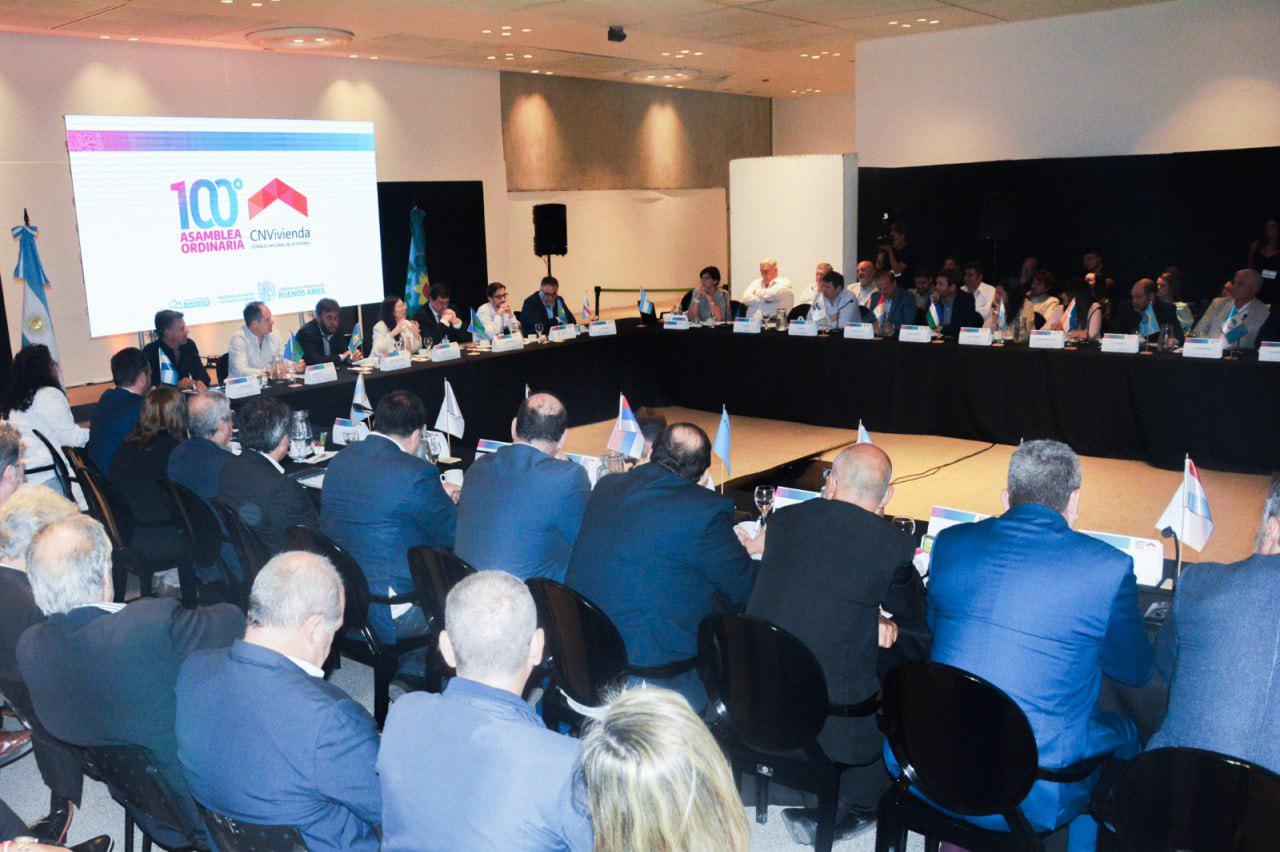 photo_4945176257889414347_y