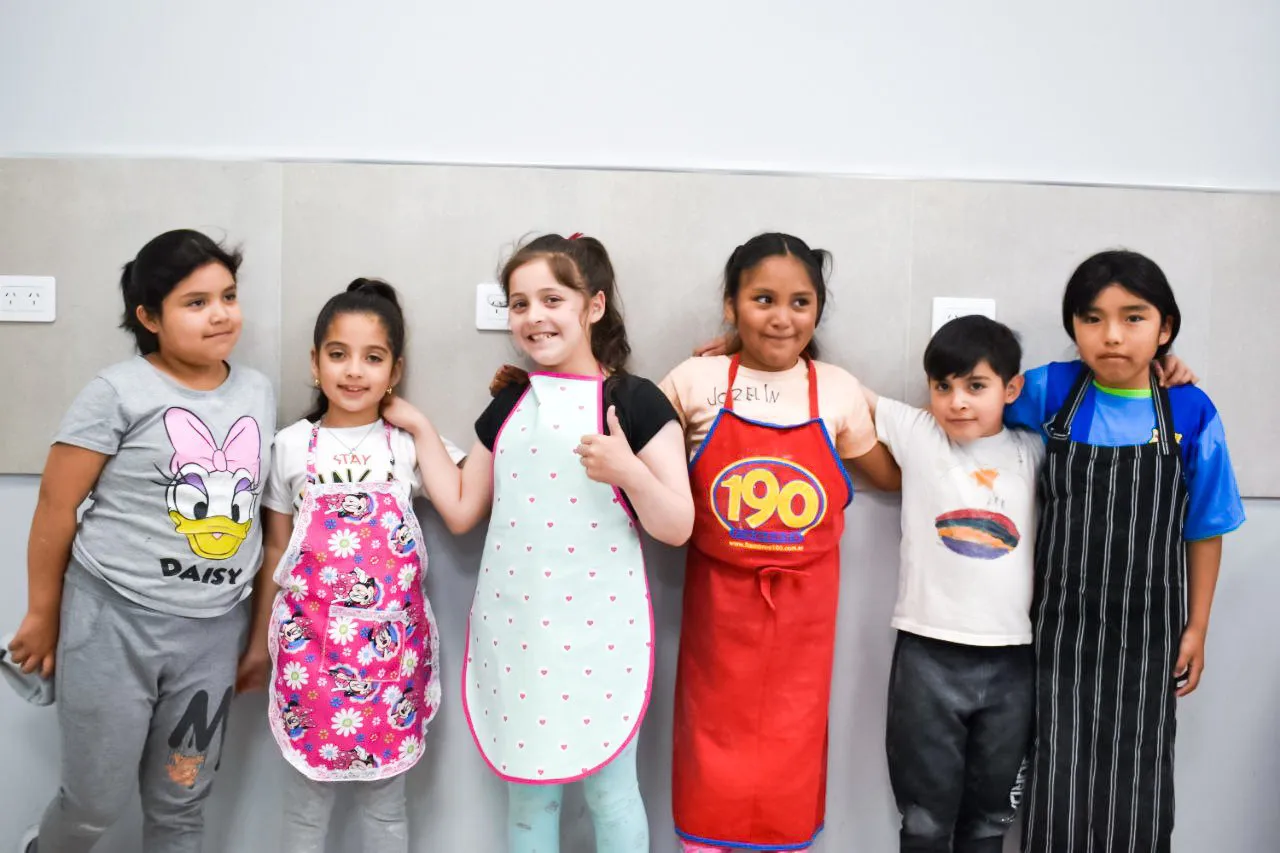 photo_5176905055067024913_y