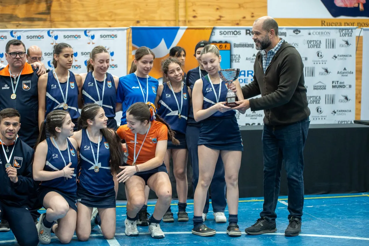 photo_5085023219139414813_y