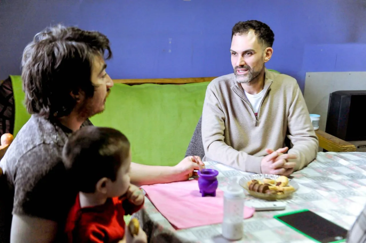 photo_5134446674826079555_y