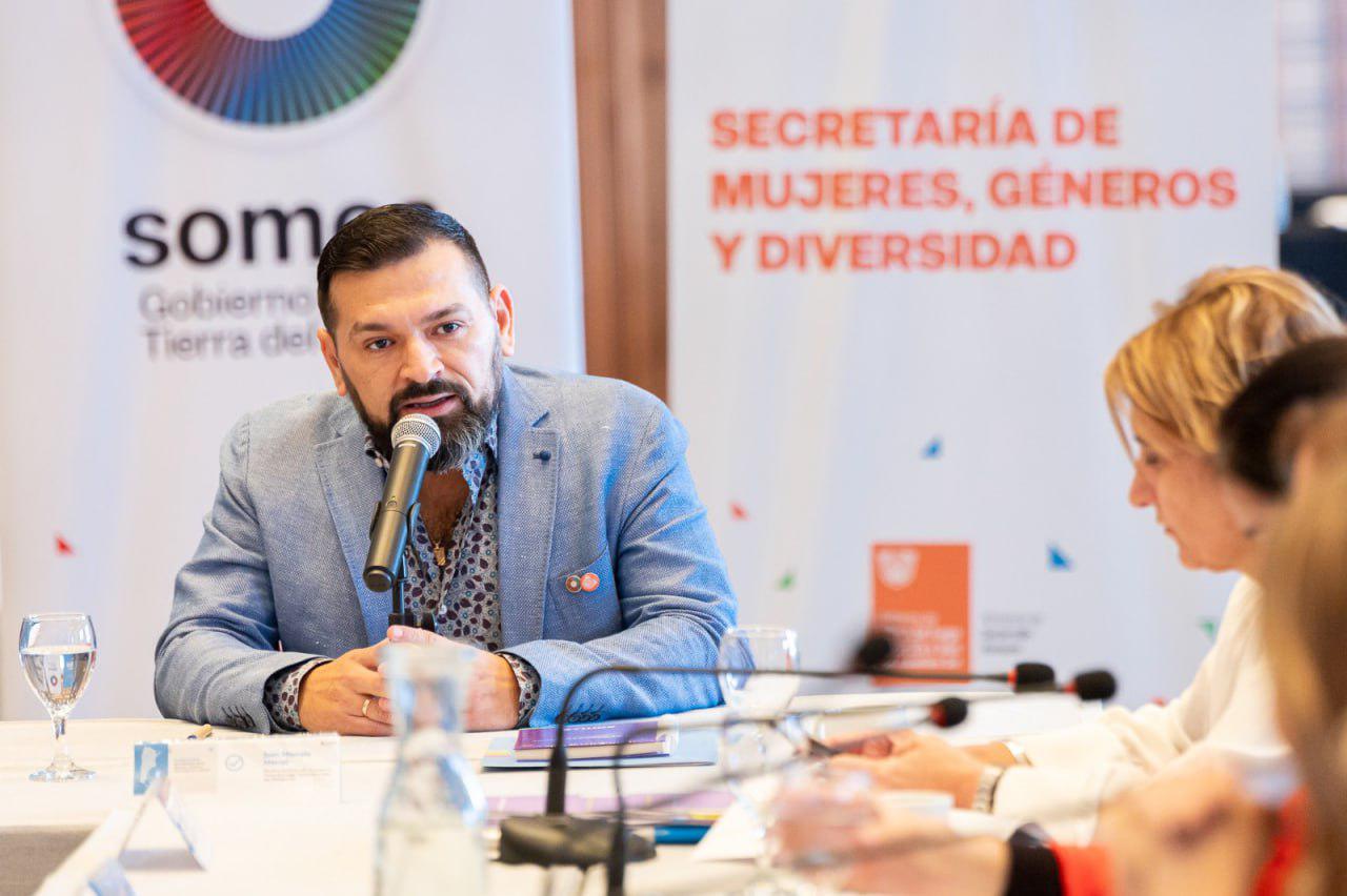 photo_5019823627012516860_y