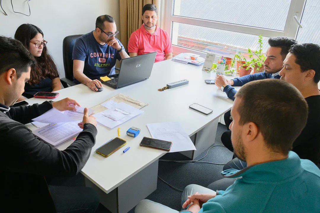 photo_5129691347165490616_y