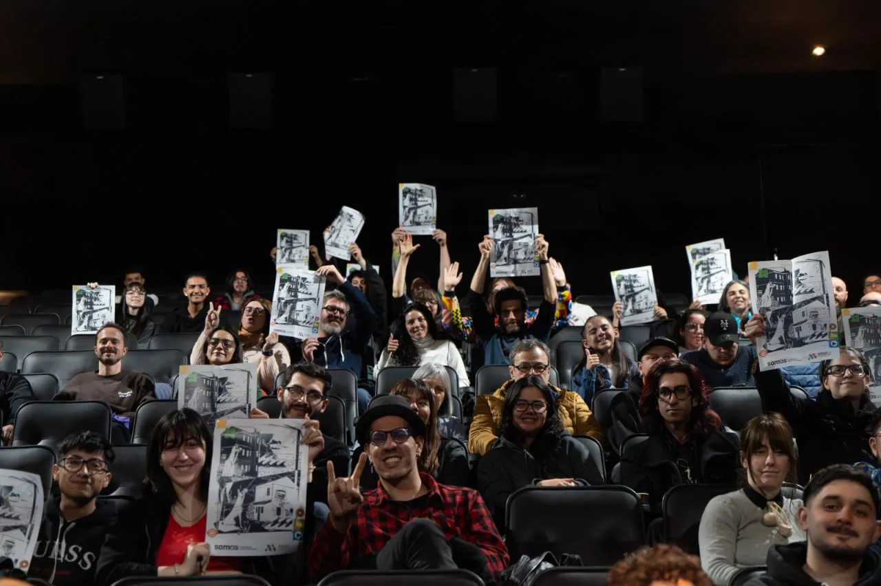 photo_5033178063315250835_y