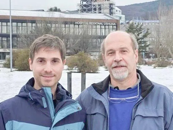 photo_4938567570236223267_x