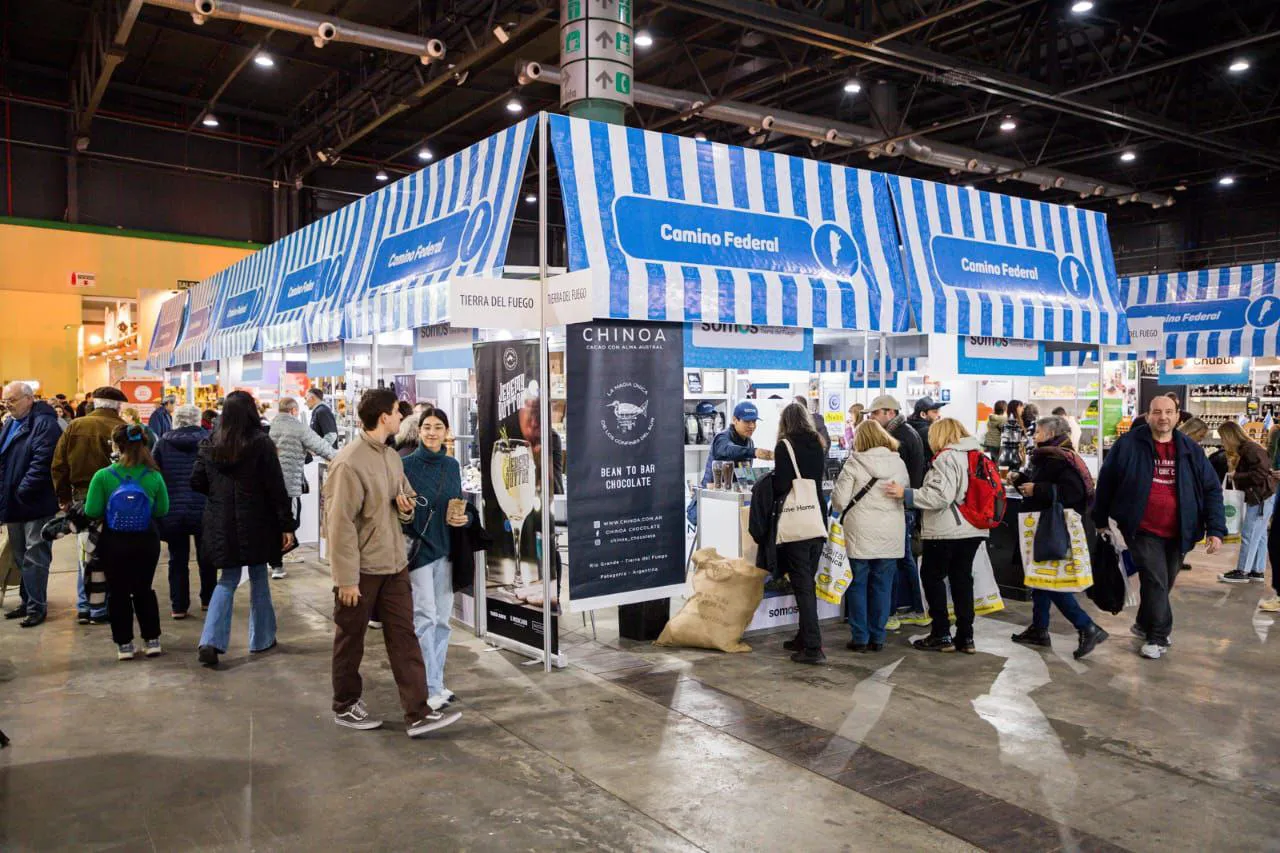 photo_5139140721893289541_y