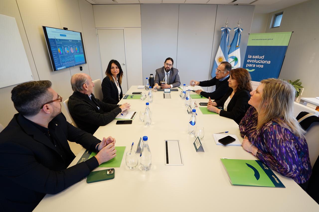 photo_5143305822263160161_y