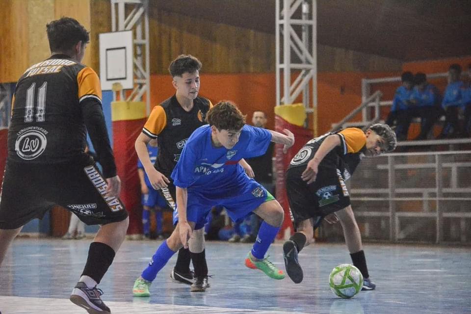 photo_5184101521879575849_y