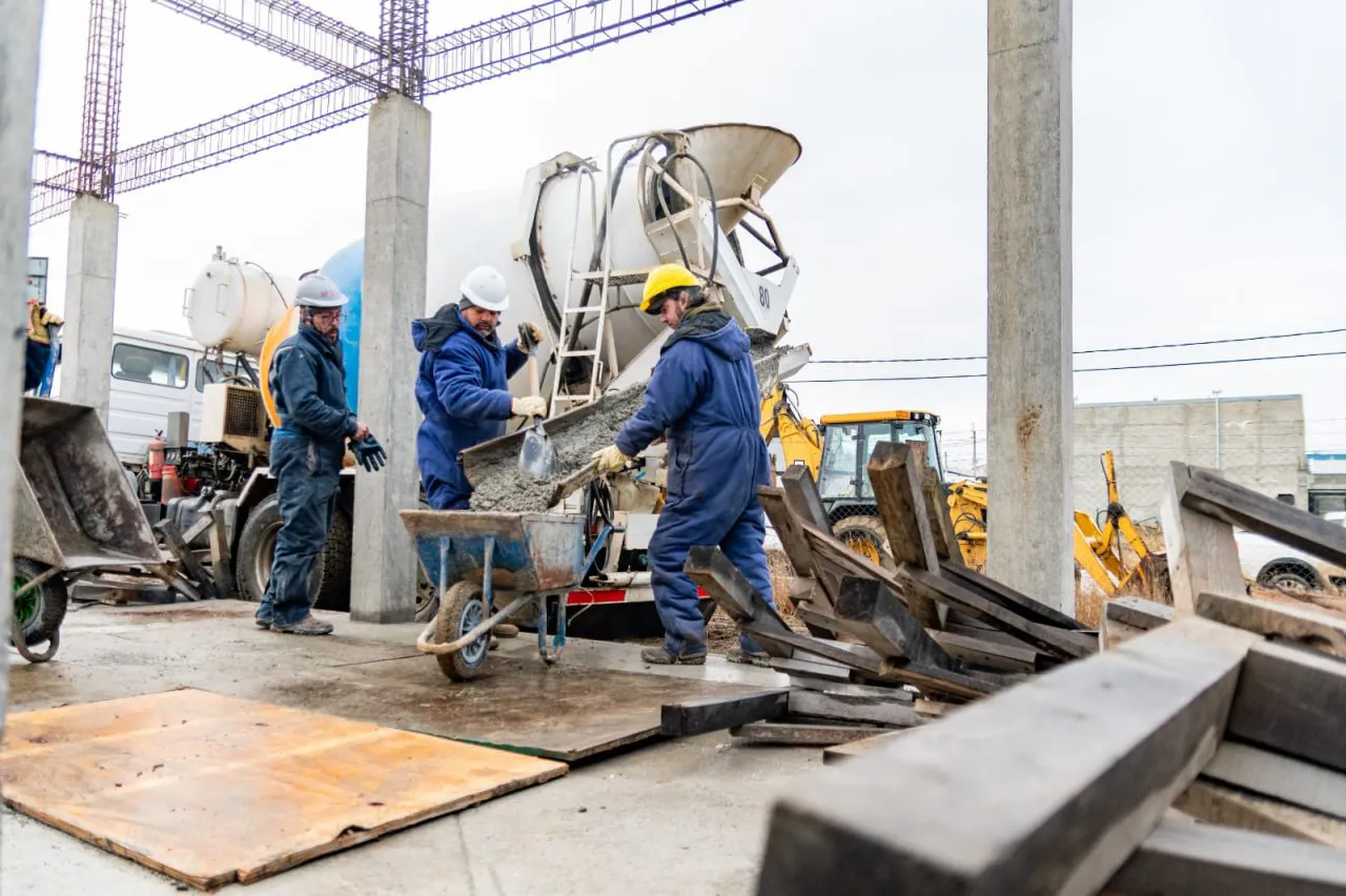 photo_4954442641240600424_y