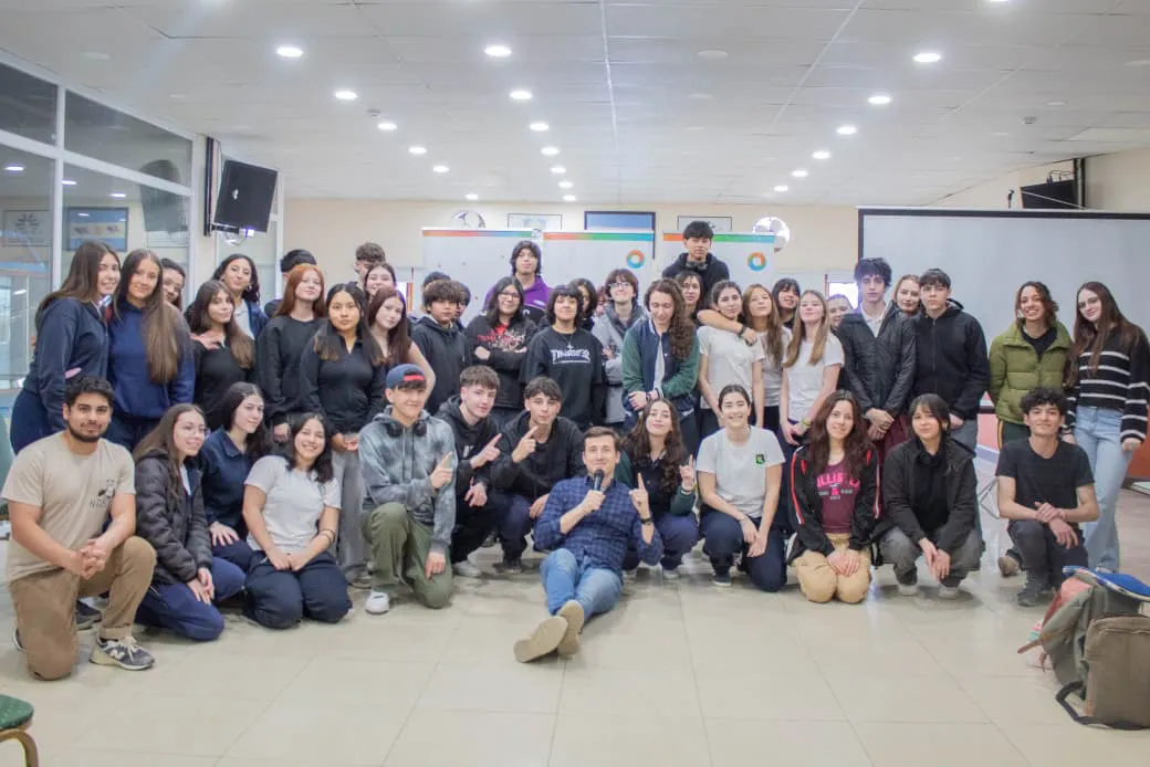 photo_5008122147528356089_y