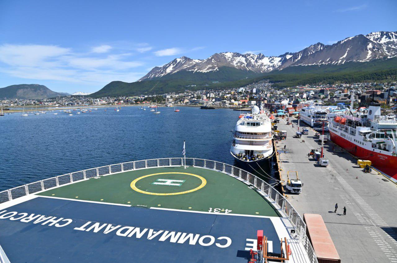 photo_5100559296961293495_y