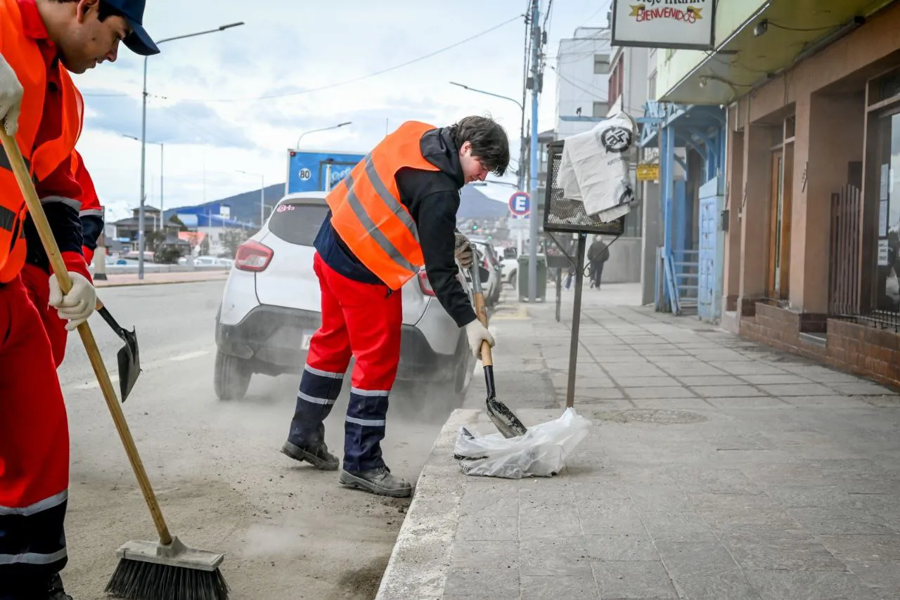 photo_4911486220886977989_y