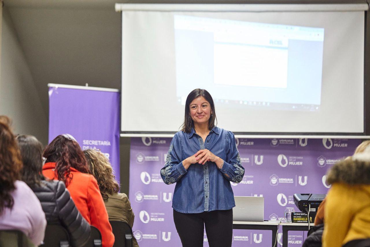 photo_4978845434235694170_y