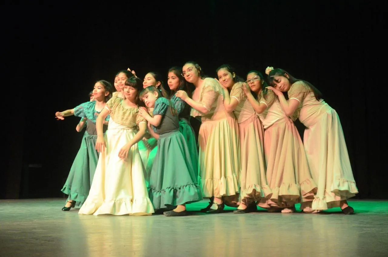 photo_5075983472618745224_y