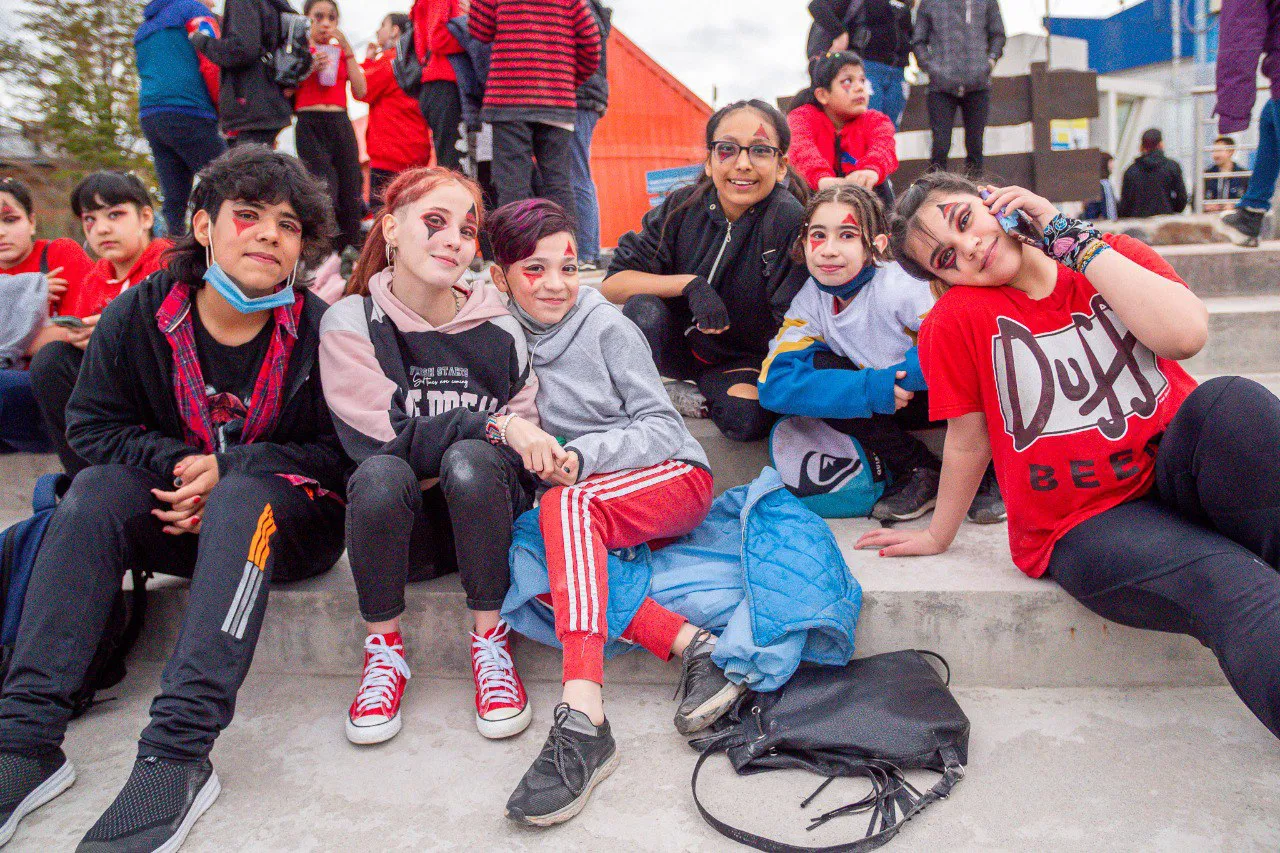 photo_5136698474639764811_y