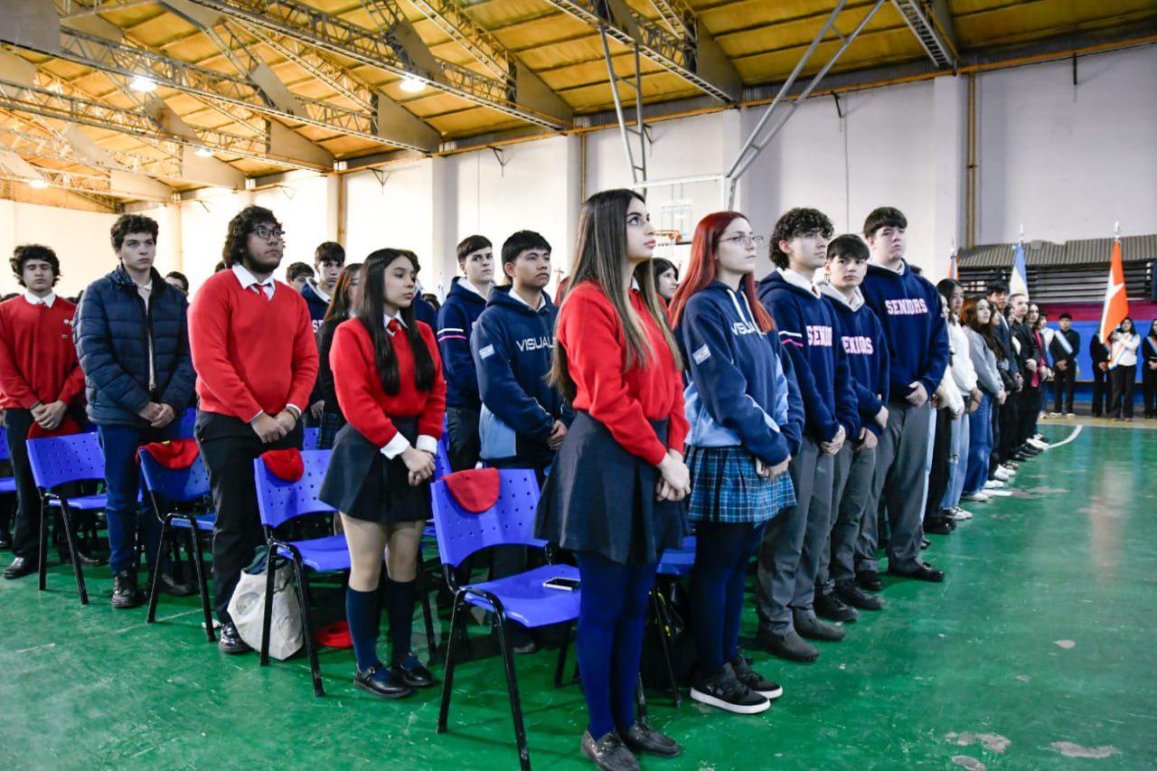 photo_5100547966837566985_y