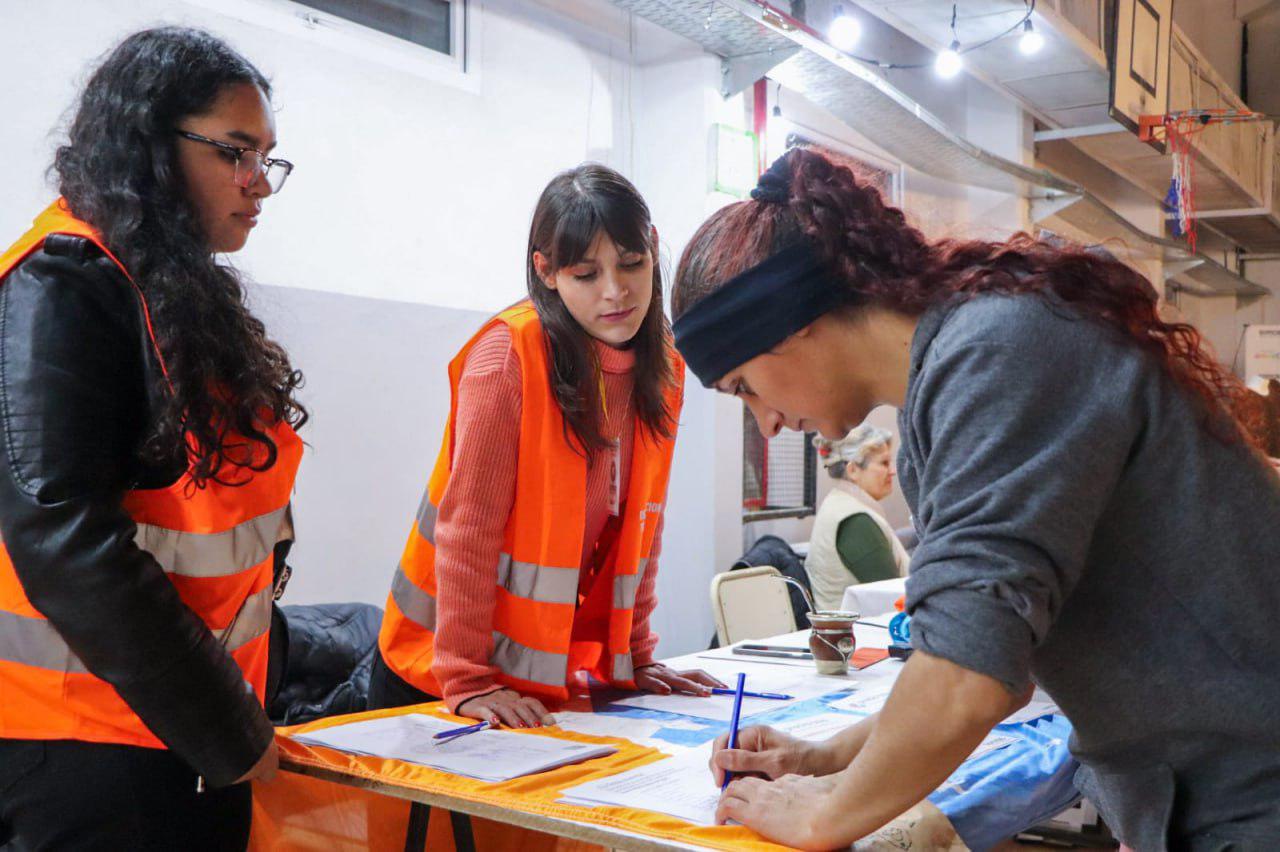 photo_5066727581872663909_y