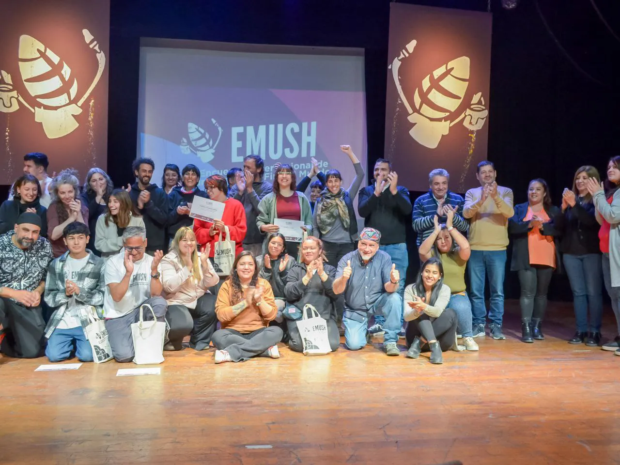 photo_5118523581792366259_y