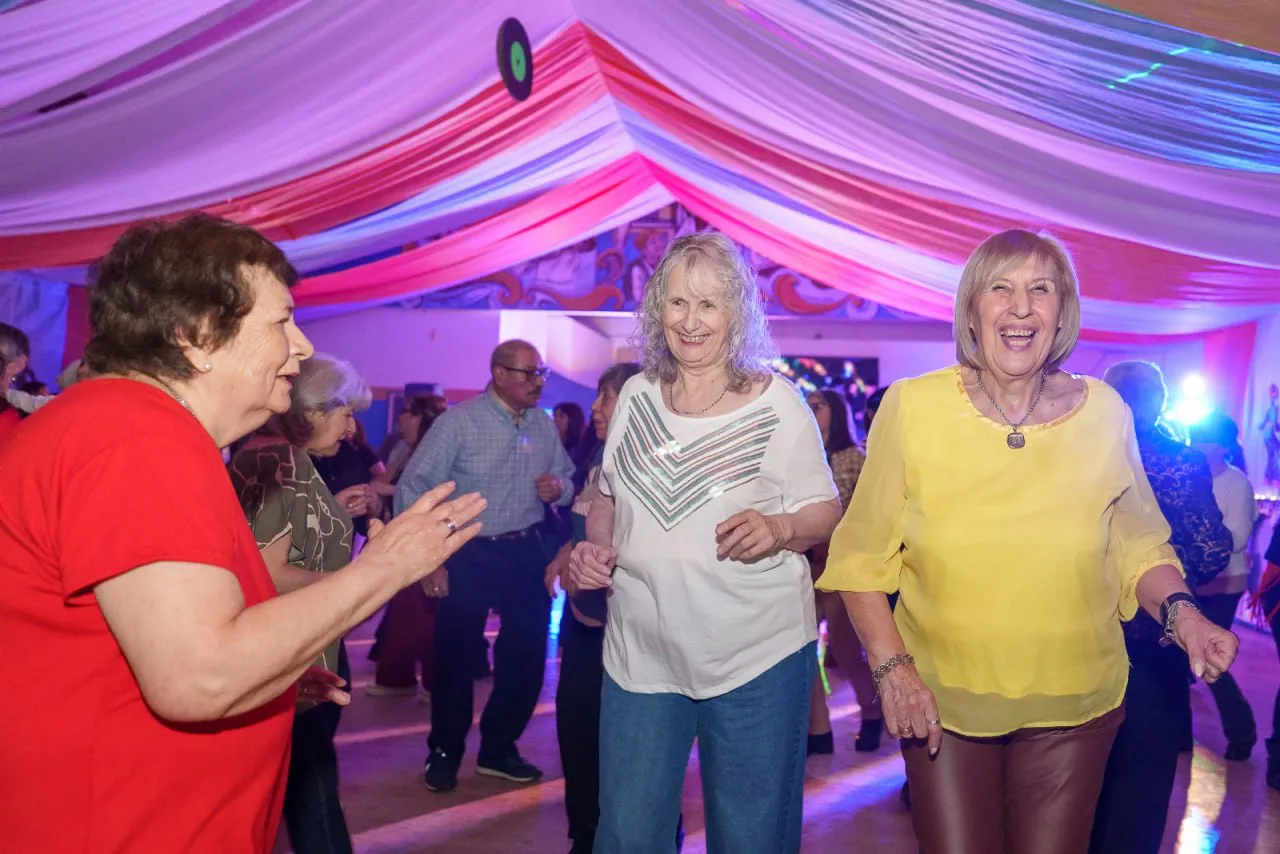 photo_5050991375750901251_y