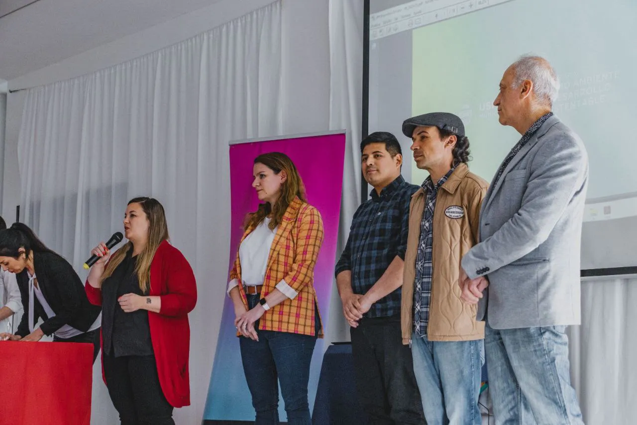 photo_5033091524019203192_y