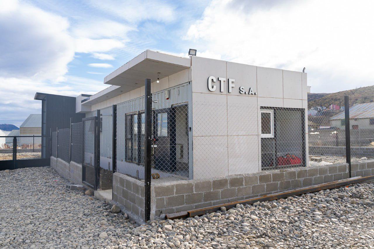 photo_5091821173112679577_y