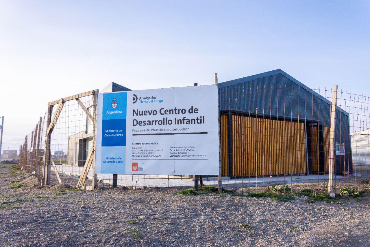 photo_5039981295807081610_y