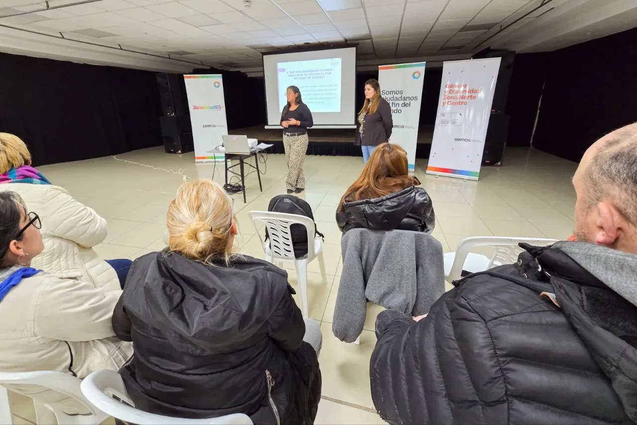 photo_5095828107016908757_y