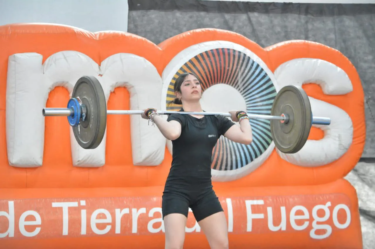 photo_4933767209847294775_y