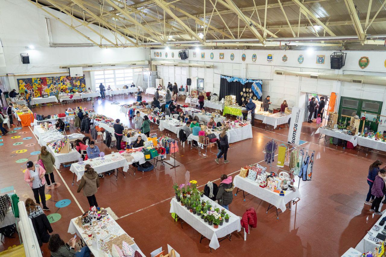 photo_5129904003881217556_y