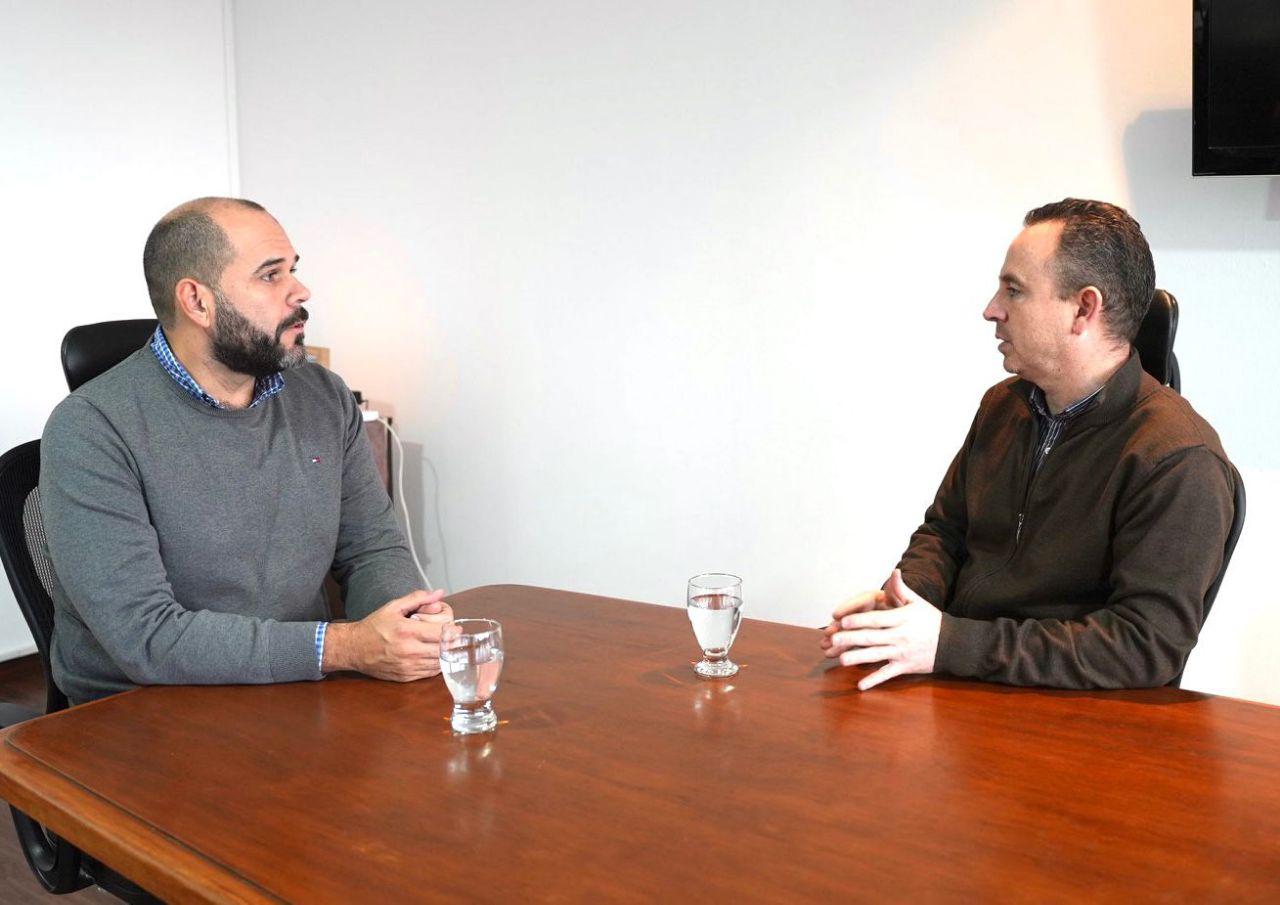 photo_5181849722065890258_y