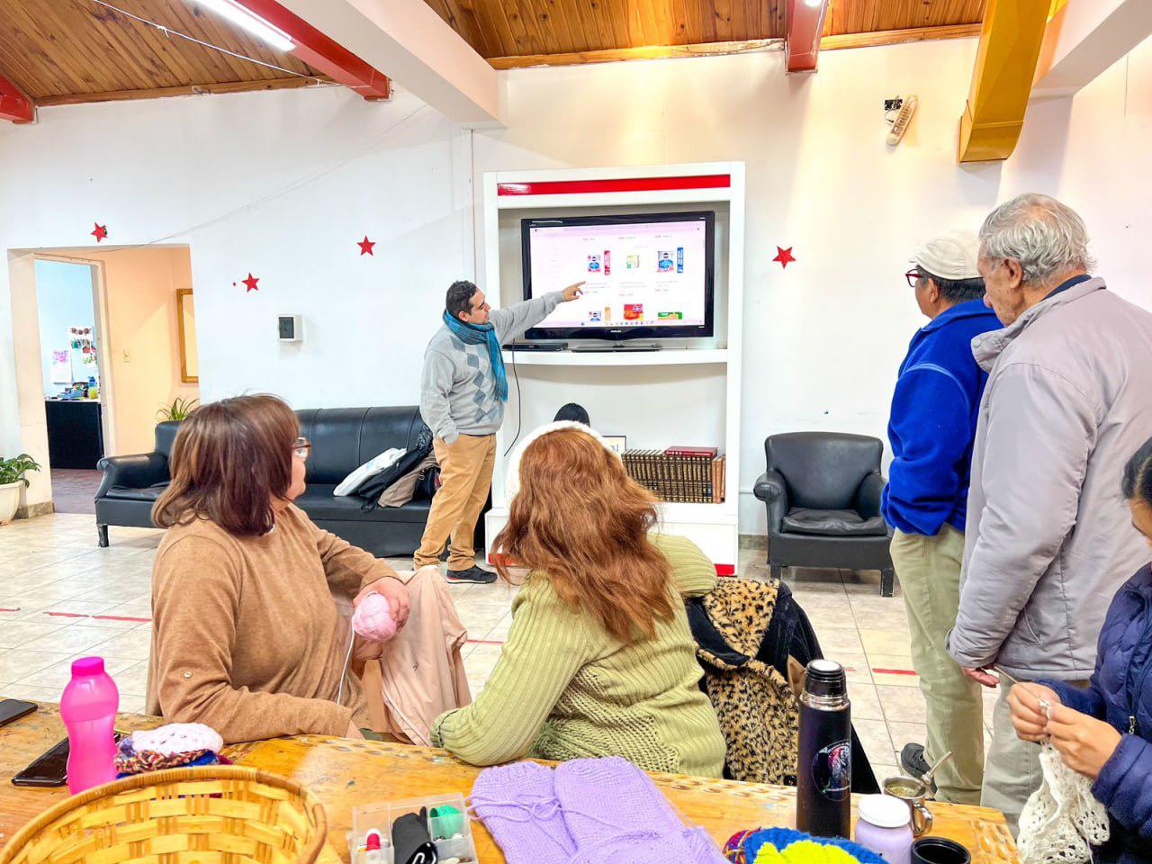 photo_5080398175013023029_y