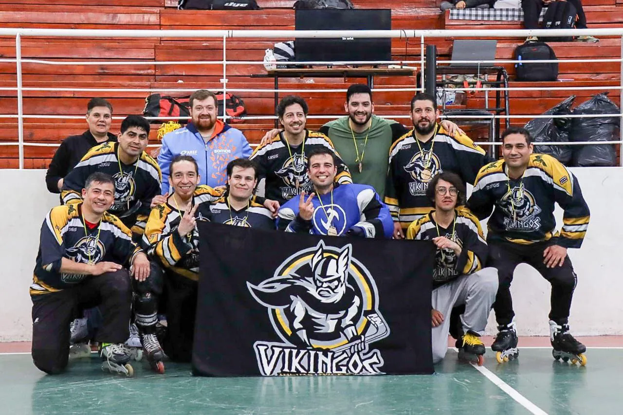 photo_4924696612580297493_y