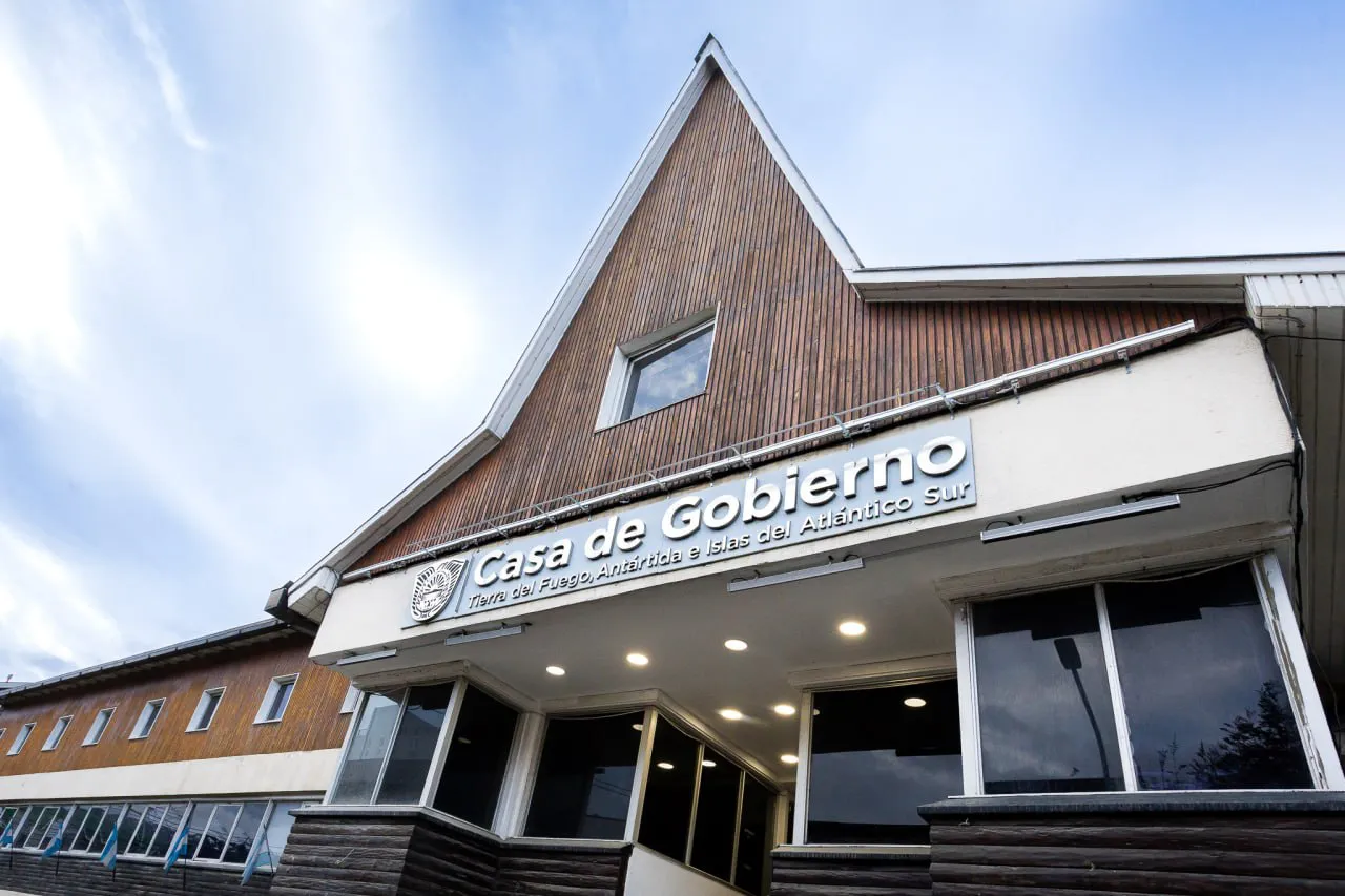 photo_5096134402609622708_y