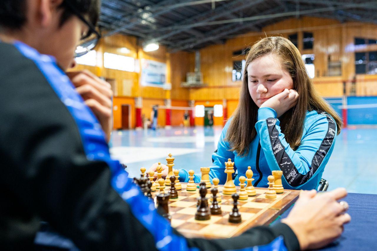 photo_4997186456418102169_y